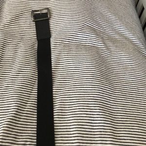 Wide black stretchy belt